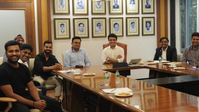 virat_kohli_rohit_sharma_with_saurav_ganguly_photo_bcci_1571969222.jpg