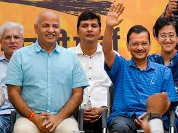 केजरीवाल कल दिल्ली CM पद से इस्तीफा देंगे:इसके बाद पार्टी विधायकों की बैठक होगी